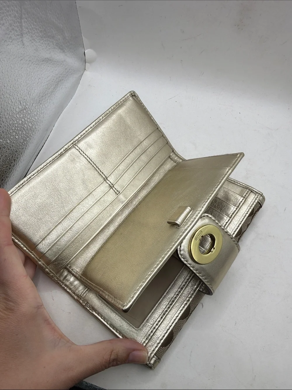 Coach Turnlock Slim Envelope Flap Wallet Purse Tan Checkbook ID Card Holder